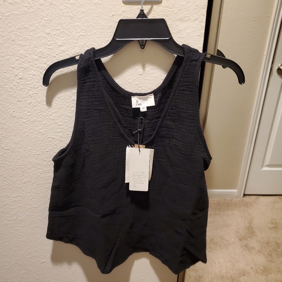 Black Linen Tank Top and Wide Leg Pants Set - Picture 5 of 9